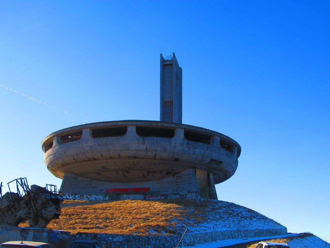 Stoilov reviced his designs to feature a saucer - shaped body, with the star mounted in a conjoned tower.  The architect decided to separate these elements, positioning the tower outside the saucer in order to give it better stability against the wind. Stoilov's idea was to create a monument that could become timeless by incorporating both ancient and futuristic motives into his design.