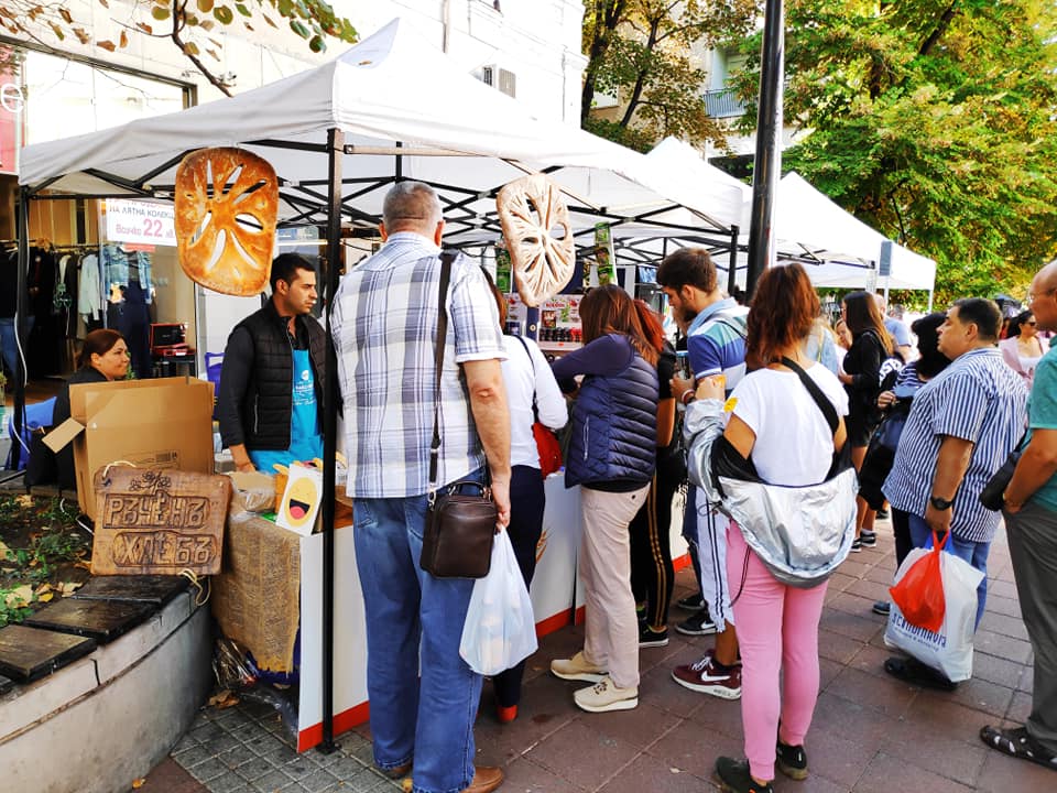 'Plovdiv Kapana Fest' is one of the major events that takes place at the Kapana every year with local and international artists, theatrical performances, an art bazaar and a puzzle.